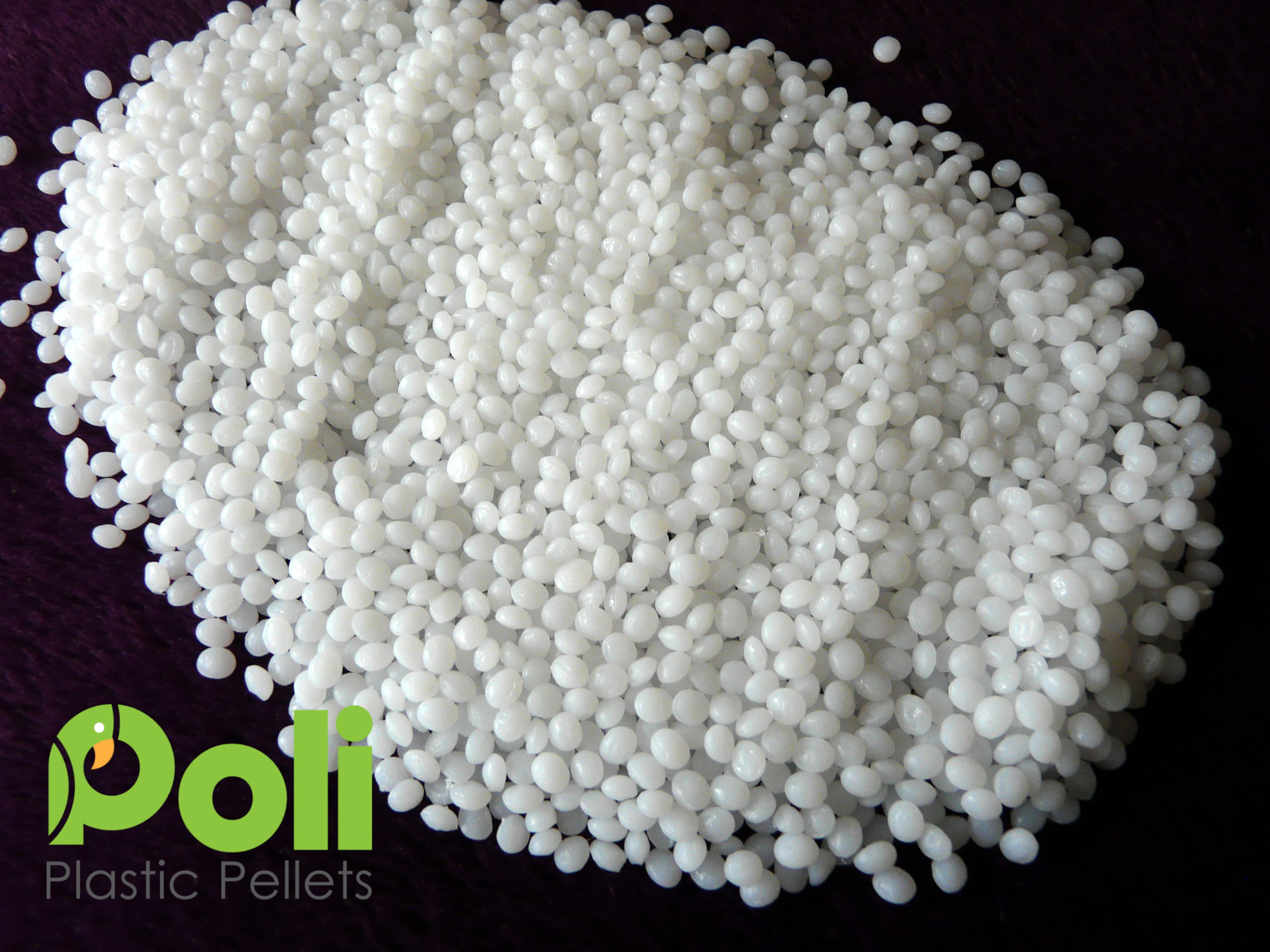 Plastimake Polymorph Mouldable Friendly Plastic Pellets Polycaprolactone PCL 62° 